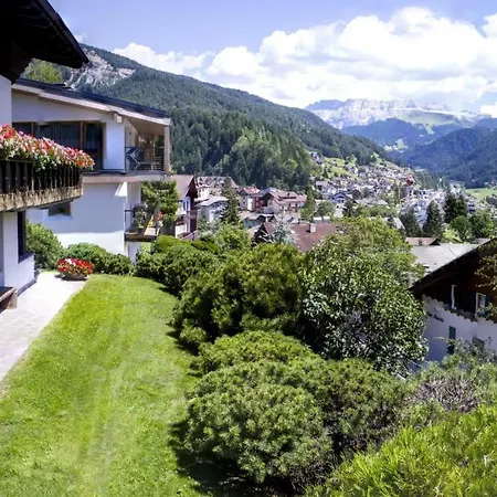 Apartments Meisules St. Ulrich in Gröden Exterior foto